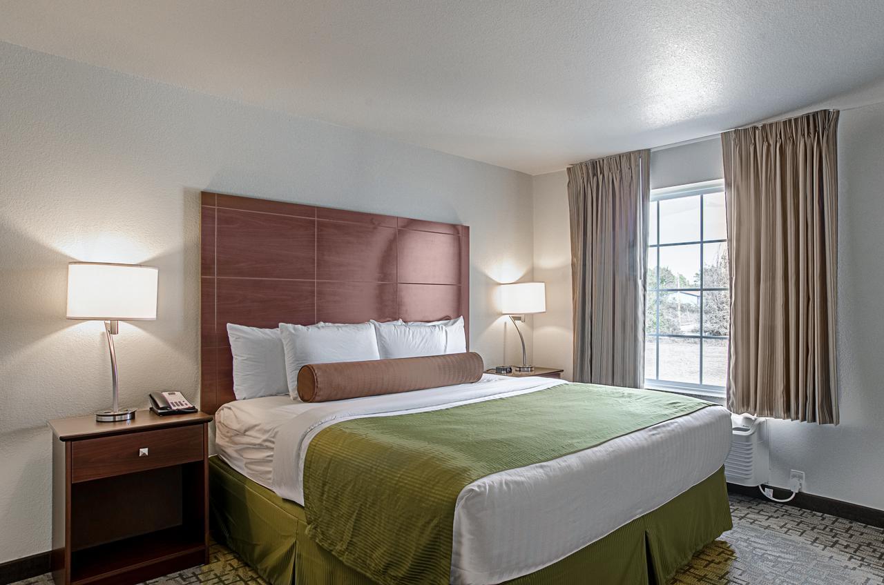 Cobblestone Inn & Suites - Гернси Экстерьер фото