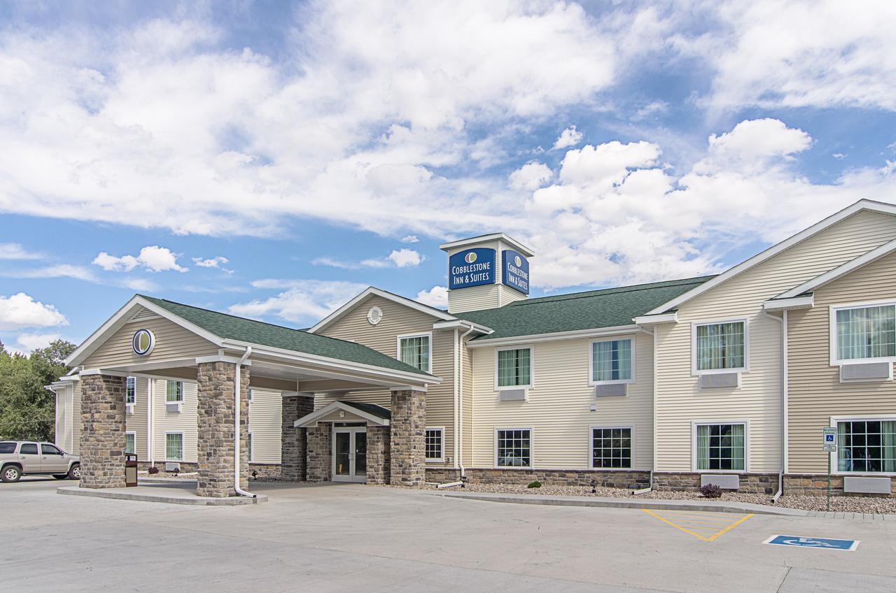 Cobblestone Inn & Suites - Гернси Экстерьер фото